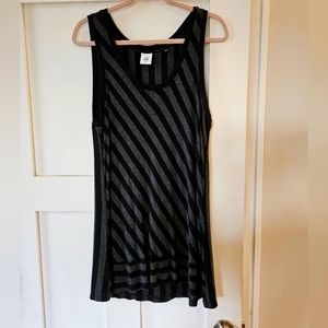 Cabi Black/Grat Sleeveless Top (style 3630) Size XL